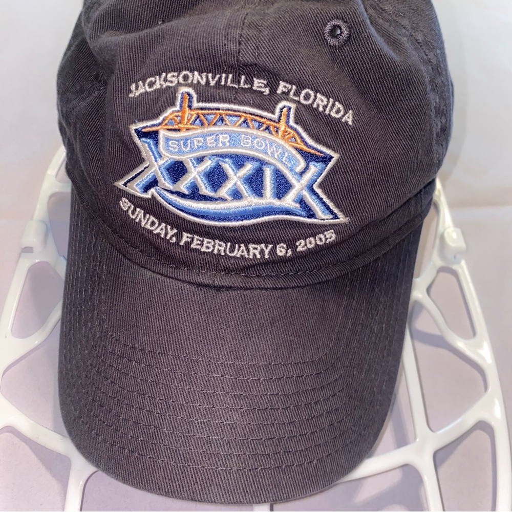NFL Super Bowl 2005 Reebok Cap Adjustable Hat Patriots / Eagles Sports XXXIX